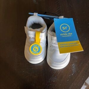 Stride Rite Munchkin Kids Shoes - White
